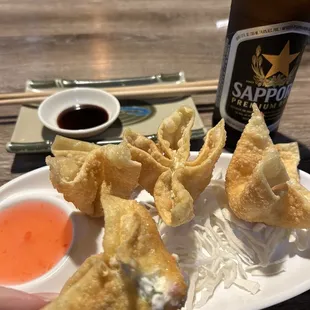 Crab rangoons