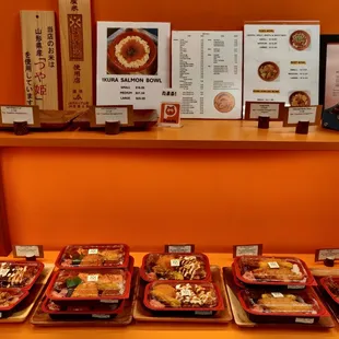 Fresh bentos made with tsuyahime rice