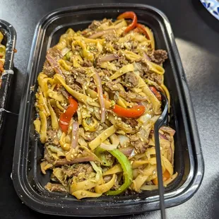 Chow fettuccine with beef