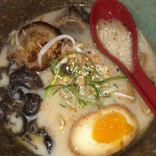 RA1. Original Tonkotsu Ramen