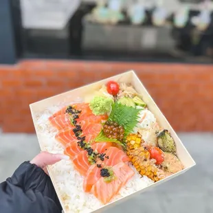 Salmon in truffle soy ikura