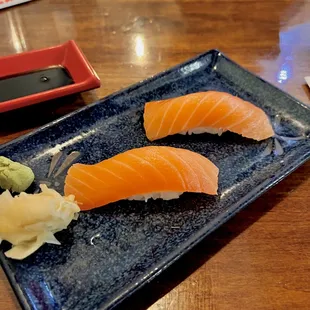 Smoked salmon nigiri