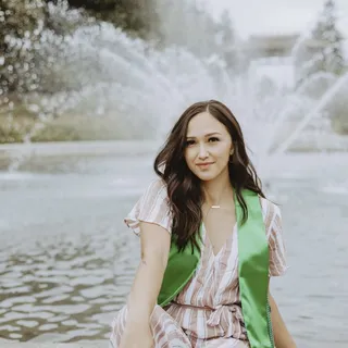 Maddy R.