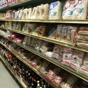 Dried noodles and sauces