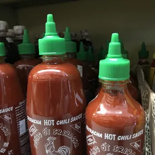 Many different brands of Sriracha
