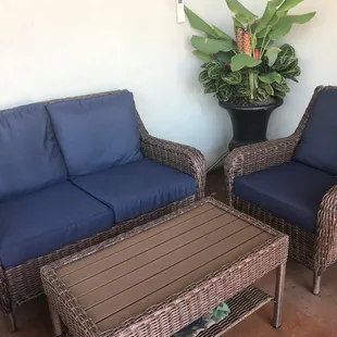 Outdoor seating, ambiance &amp; decor