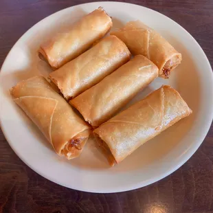 Thai Crispy Egg Rolls (6)