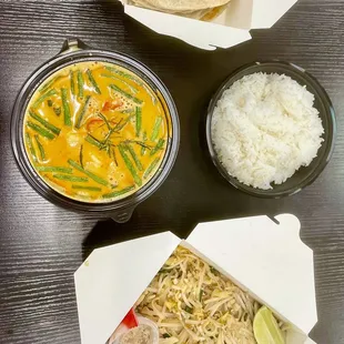 Chicken Panang Curry, Roti and Pad Thai