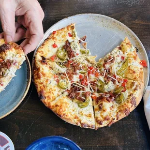 Jalapeño popper pizza