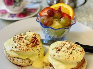 The English Tearoom & Eatery