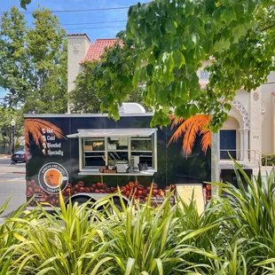 burritos and wraps, outside