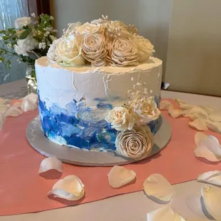 One tier wedding cake