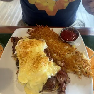 Corned Beef Hash Benny