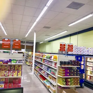 a grocery store aisle