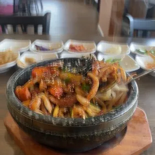 Seafood Bibimbop (23.99)