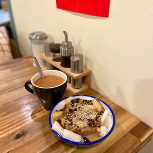 Steamed Rice Roll w/ Mixed Peanut Butter Sauce, 1. Hong Kong Style Milk Tea