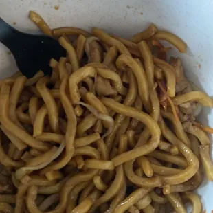 Chicken lo mein without chicken.