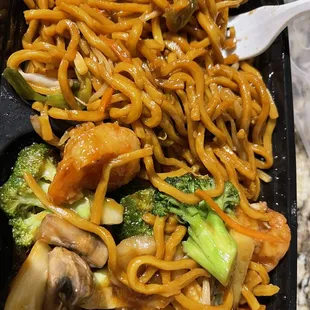 shrimp lo mein