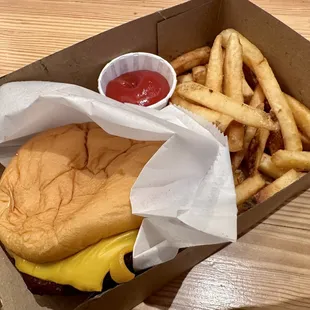 Kid&apos;s Smashburger