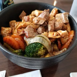 NY strip and chicken bento bowl