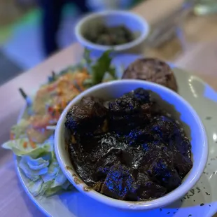 Oxtails with rice and peas