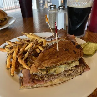 Cuban sandwich