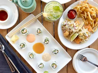 Jackson's Mighty Fine Food and Lucky Lounge