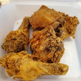 chicken wings and fried chicken, bbq chicken, fried chicken wings, chicken, bbq wings, chicken wings, fried chicken, poultry, food