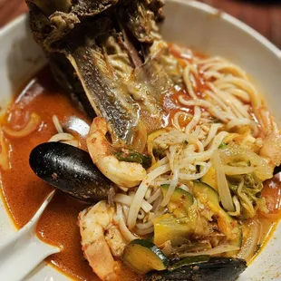 I got this baby to go, and it was still amazing when I finally was able to eat it.