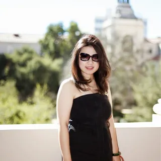 Xinyi W.