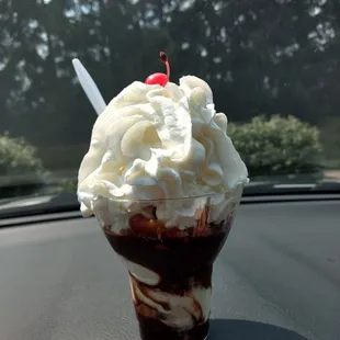 Tin Roof Sundae