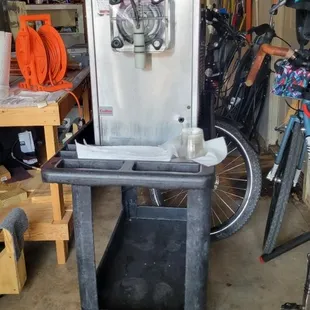 Unit chilling in garage sans back skirt