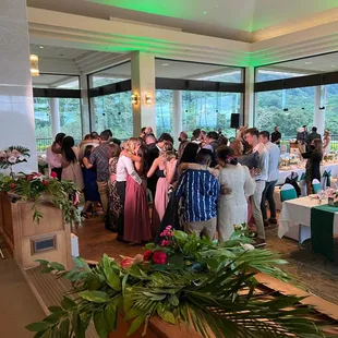 Beautiful windows overlooking the gorgeous scenery