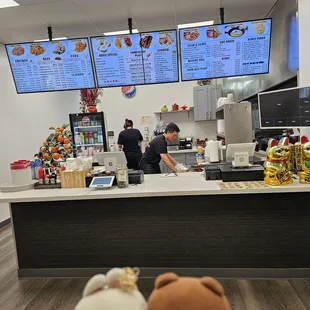 They efficiently cleared the room! There were lots of customers earlier!