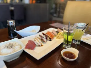 Kabuto Hibachi, Sushi & Lounge