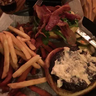 Wagyu burger w/arugula &amp; garlic cream cheese and 50/50 fries