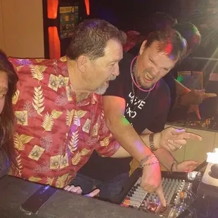 The KJs trying to explain how things should work!!