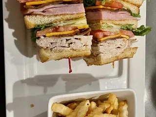 Goldfinger's Bar & Grill