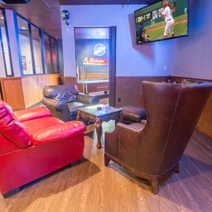 Lounge pit area
