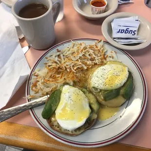 Weekend special - eggs benedict sub meat for avo! PERFECTTTTTT