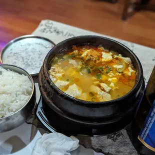 Pork soft tofu soup