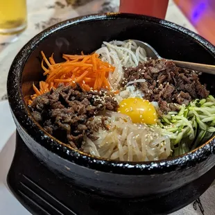 Beef dolsot bi bim bap