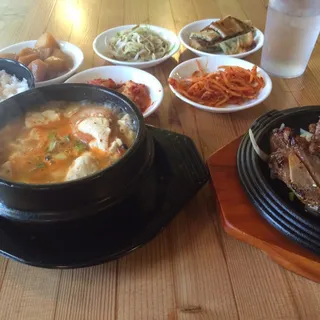 Mixed Tofu Soup