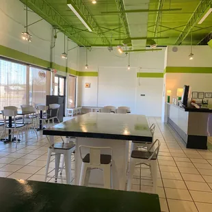 Dining area, very clean