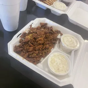 Spicy pork with macaroni salad, &amp; chicken with macaroni and black beans