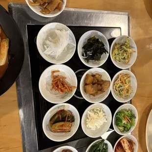 Banchan (side dishes)