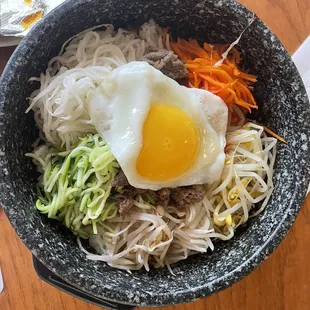 Dolsot Bibimbap