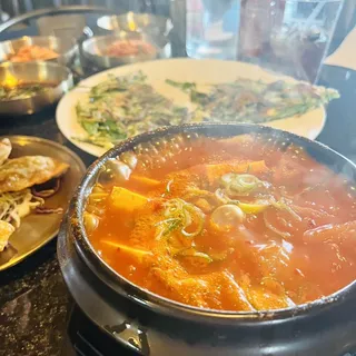 Kimchi Stew