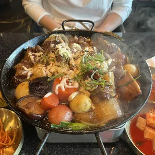 Braised Beef Short Rib (Kalbi Jjim)