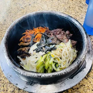 Dolsot bibimbap